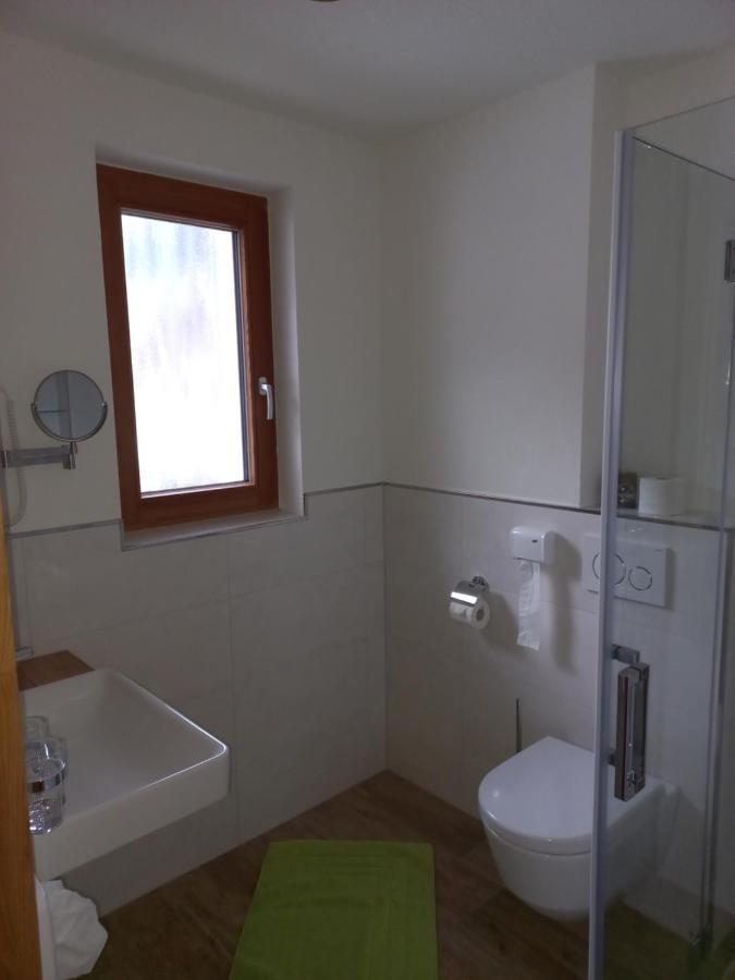 Haus Alpenflora Apartment Flirsch Bagian luar foto
